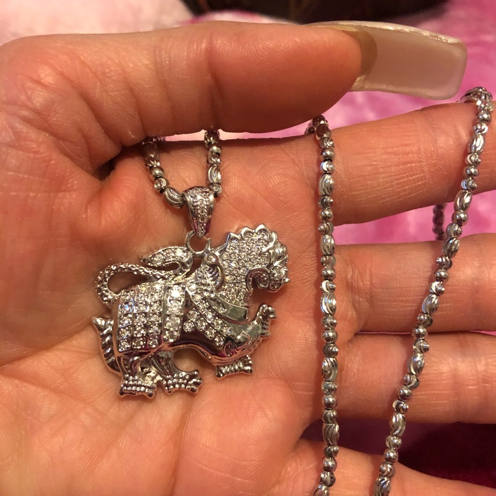18k white gold plated “ rhodium” lucky lion pedant